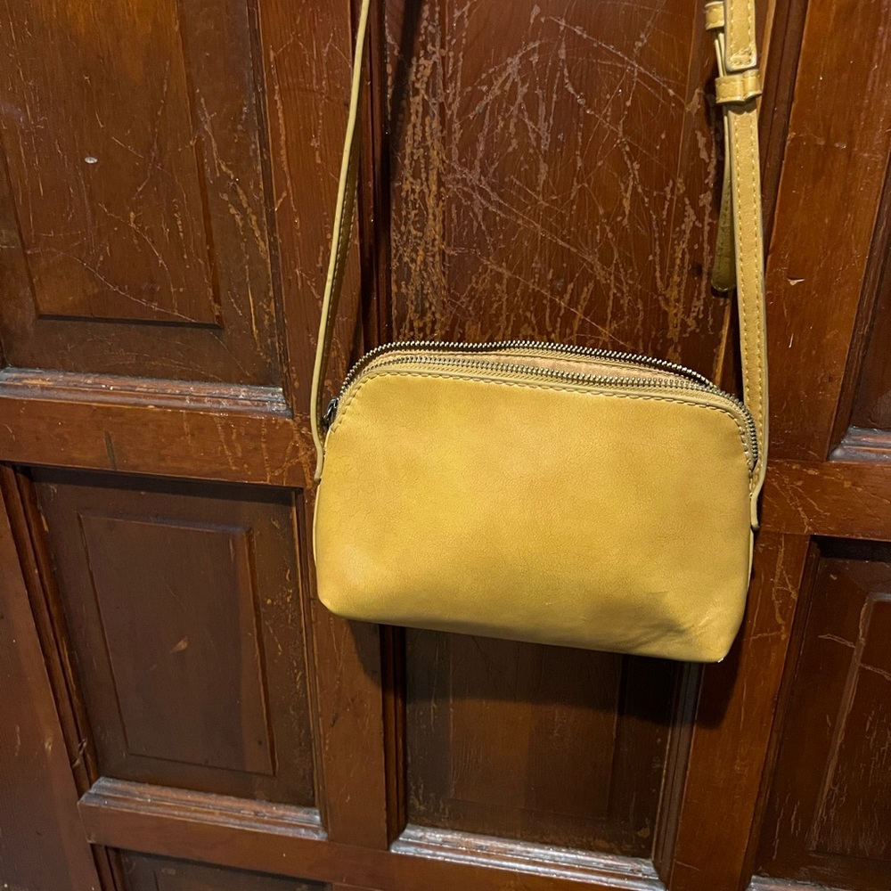Small yellow tan crossbody purse